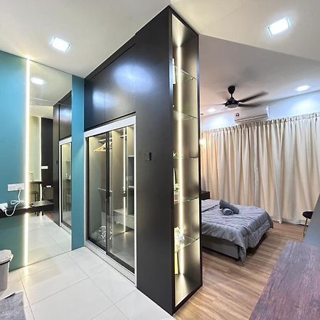 Jeff And Ricky Homestay 68 @P Residence Kuching Exterior photo