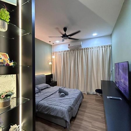Jeff And Ricky Homestay 68 @P Residence Kuching Exterior photo
